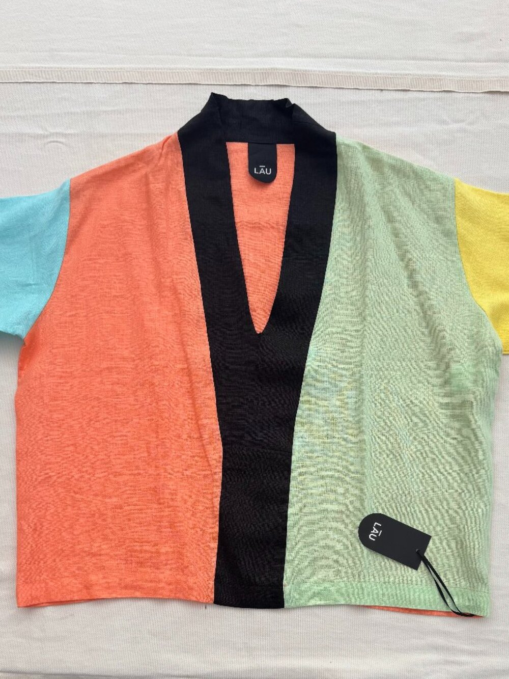 Lau Short Sleeve Colorful Top